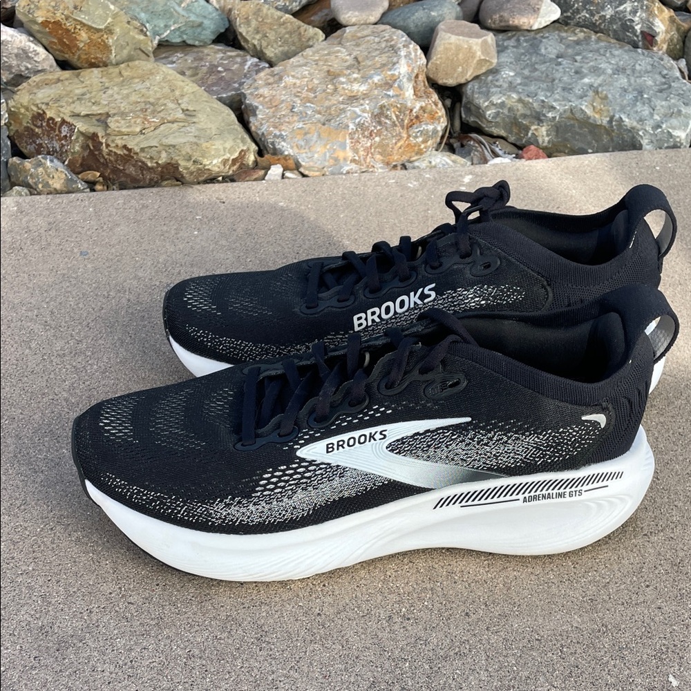 🏃‍♂️ Brooks Adrenaline 25 - Men’s 9.5 wide